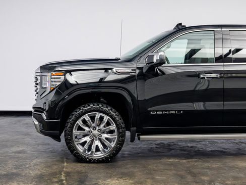 Used 2024 GMC Sierra 1500 Denali w/ Denali Reserve Package image 11