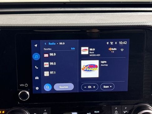 Used 2025 Toyota Highlander XSE image 17