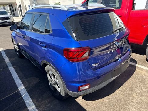 Used 2021 Hyundai Venue SEL w/ Premium Package FWD image 14
