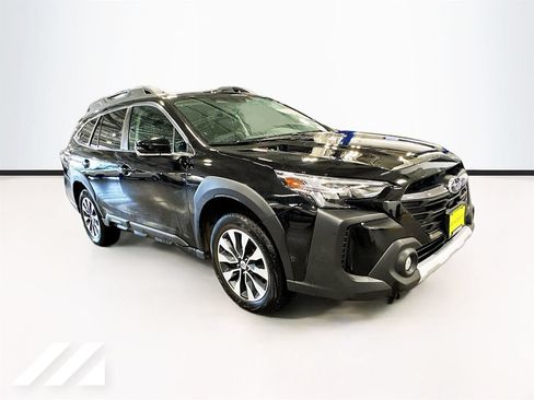 Used 2023 Subaru Outback Limited XT AWD/4WD image 3