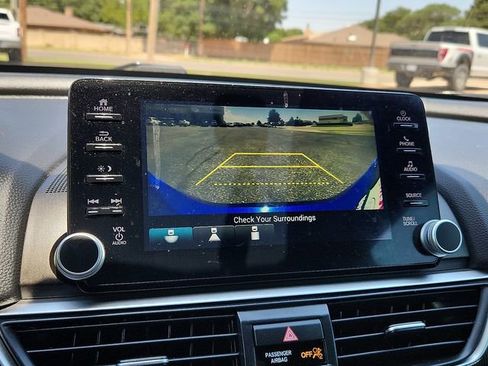 Used 2020 Honda Accord Sport image 18