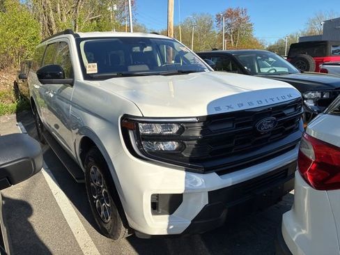 Certified 2025 Ford Expedition Max Active AWD/4WD image 1
