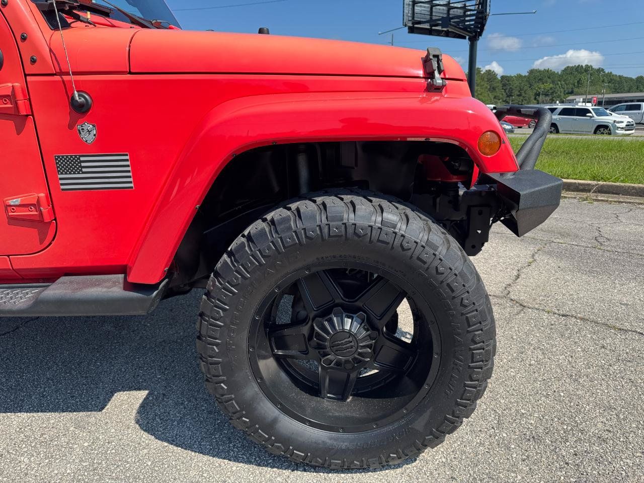 Used 2013 Jeep Wrangler Unlimited Sahara w/ Connectivity Group AWD/4WD image 8