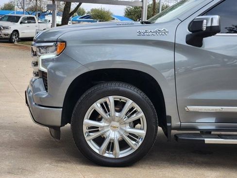 Used 2025 Chevrolet Silverado 1500 High Country w/ High Country Premium Package image 16