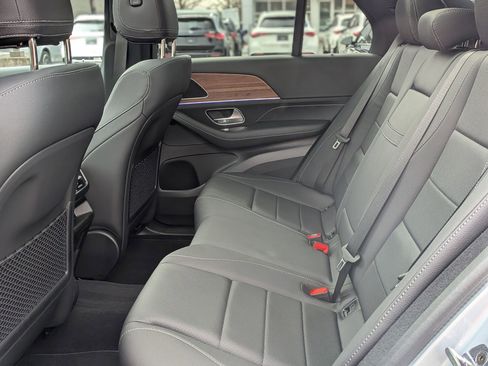 Certified 2025 Mercedes-Benz GLE 450 4MATIC image 29