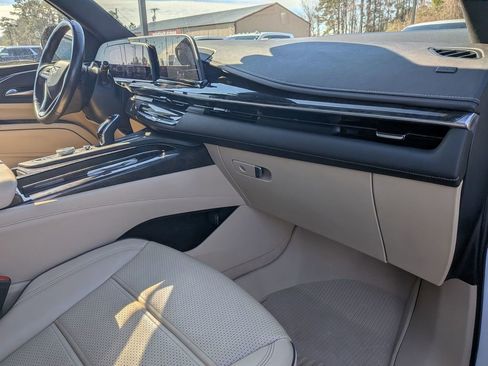 Certified 2023 Cadillac Escalade Premium Luxury w/ Performance Package image 30