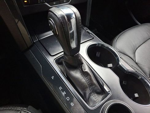 Used 2018 Ford Explorer XLT w/ Equipment Group 202A image 16