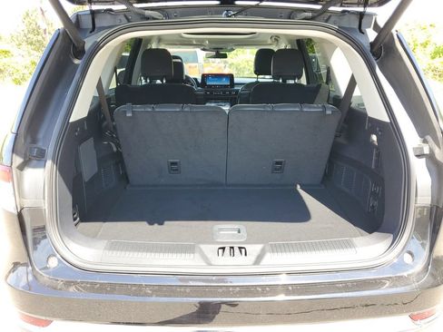 Used 2025 Lincoln Aviator AWD image 7
