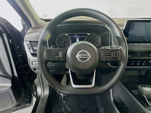 Used 2021 Nissan Rogue S image 17