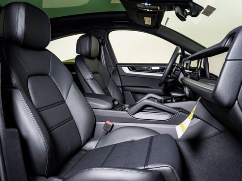New 2026 Porsche Cayenne E-Hybrid Coupe image 15