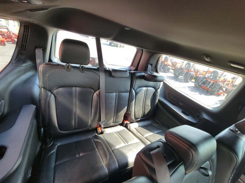 Used 2022 Jeep Wagoneer Series II AWD/4WD image 29