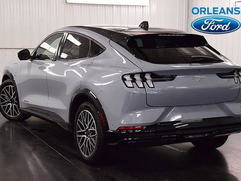 Used 2024 Ford Mustang Mach-E Premium image 5