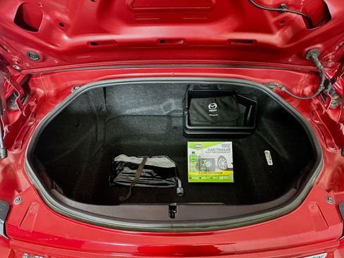 Used 2017 MAZDA MX-5 Miata RF Grand Touring RWD image 28