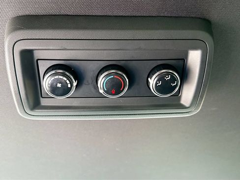 Used 2020 Dodge Grand Caravan SXT FWD image 26