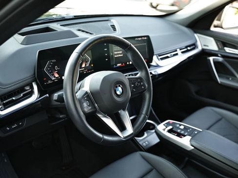 Certified 2025 BMW X1 xDrive28i w/ Technology Package AWD/4WD image 18