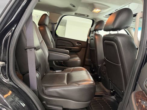 Used 2013 GMC Yukon Denali AWD/4WD image 16