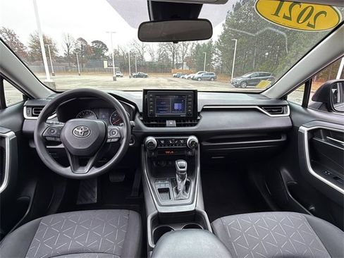Used 2021 Toyota RAV4 XLE image 20