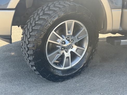 Used 2014 Ford F150 Lariat w/ Equipment Group 501A Mid AWD/4WD image 19