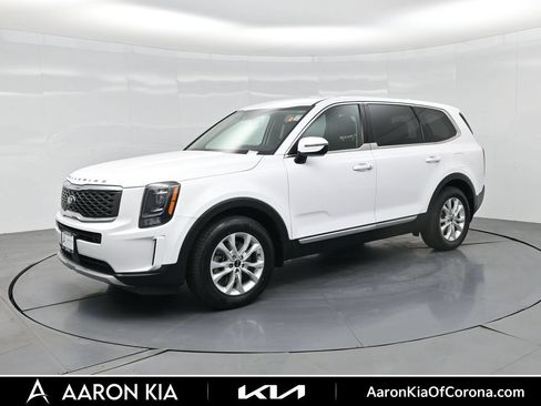 Used 2021 Kia Telluride LX FWD image 1
