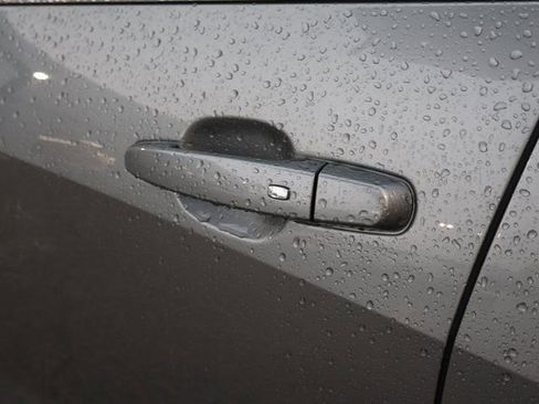 Used 2024 Chevrolet Malibu LT image 19