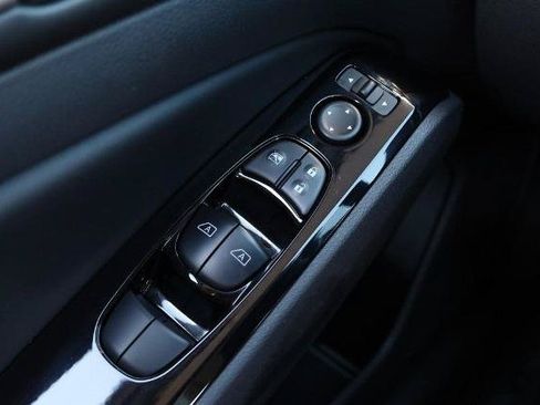 Certified 2025 Nissan Altima 2.5 SL FWD image 18