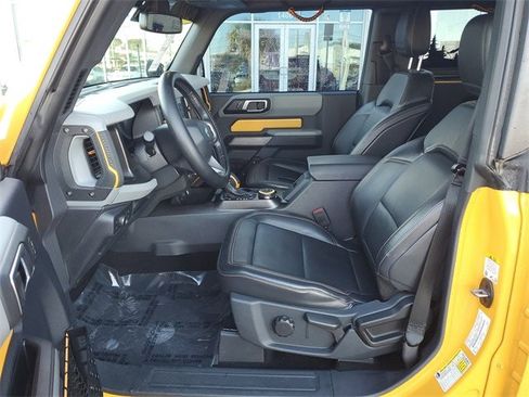 Used 2021 Ford Bronco Badlands image 11