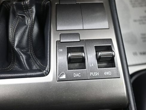 Used 2019 Lexus GX 460 Premium AWD/4WD image 25