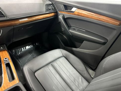 Certified 2023 Audi Q5 2.0T Premium w/ Convenience Package image 14