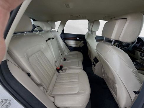 Used 2020 Audi Q5 2.0T Premium image 26