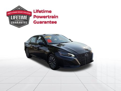 Certified 2024 Nissan Altima 2.5 SV w/ SV Premium Package FWD image 9