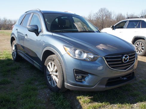 Used 2016 MAZDA CX-5 Touring image 2