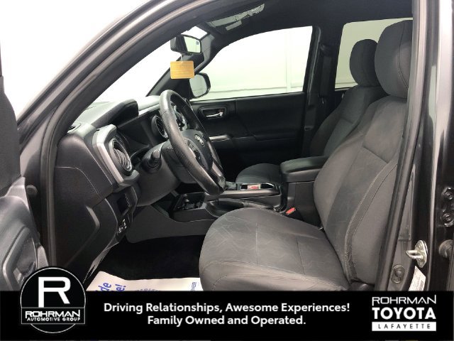 Used 2016 Toyota Tacoma TRD Sport w/ Towing Package AWD/4WD image 11