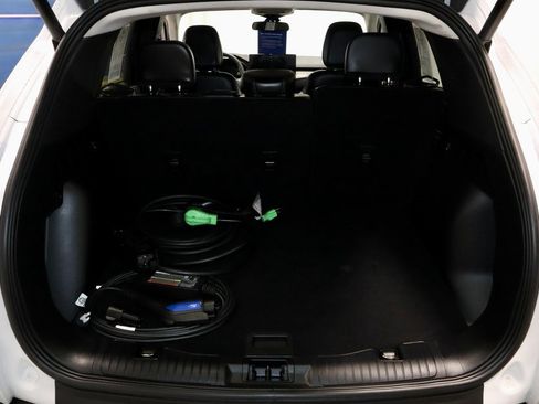 Used 2023 Ford Escape SE image 15