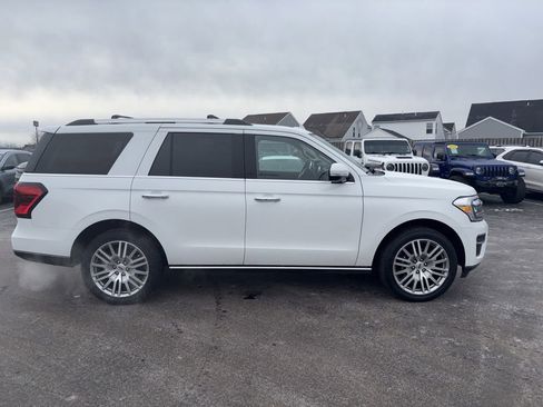 Used 2024 Ford Expedition Limited image 5