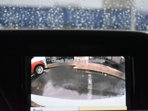 Used 2011 Mercedes-Benz E 350 Sedan image 22