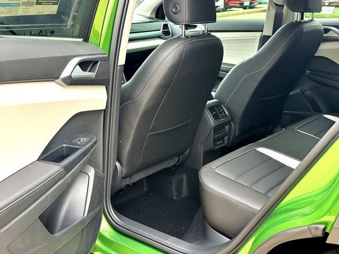 New 2026 Volkswagen Taos SEL AWD/4WD image 18