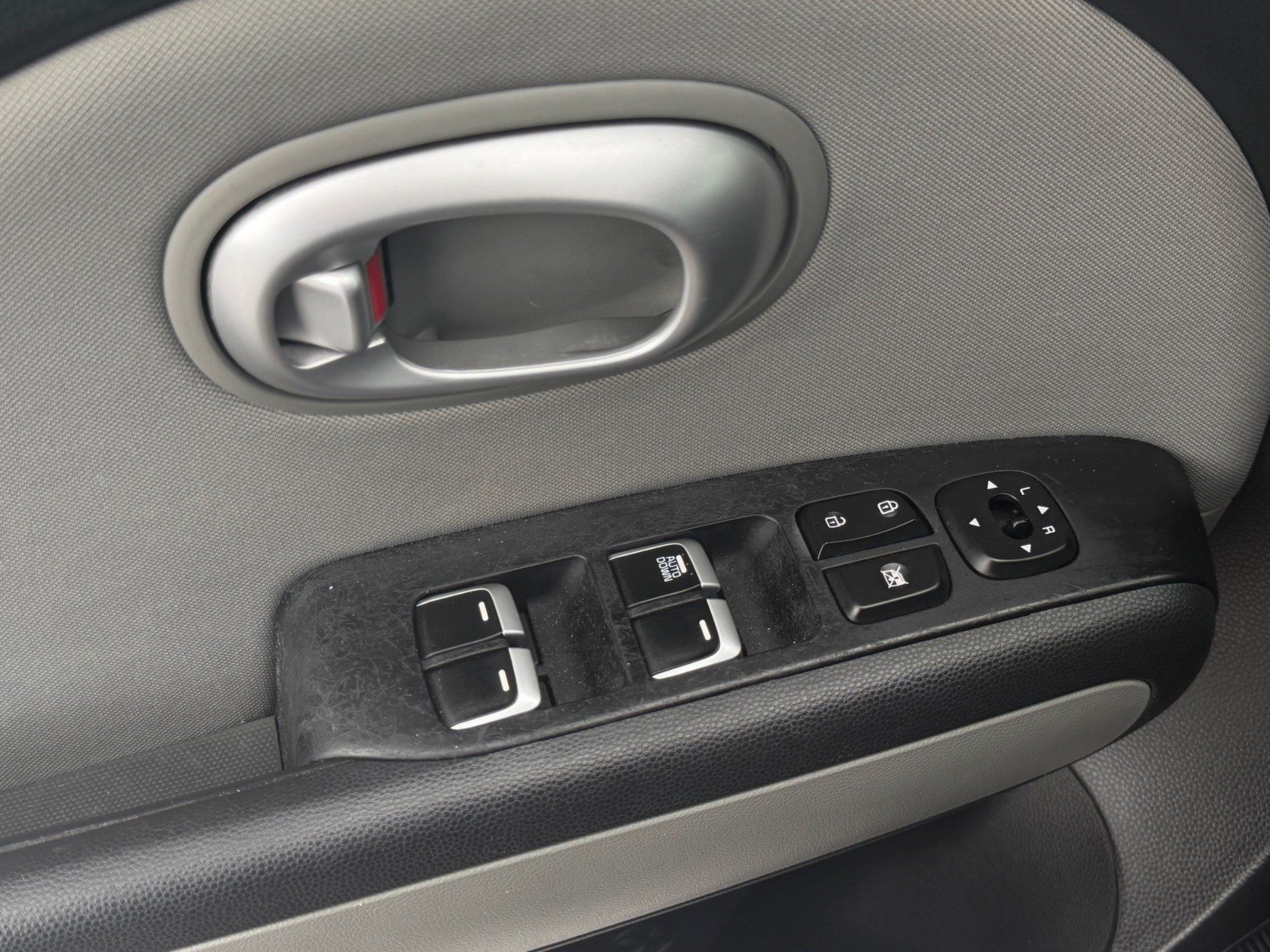 Used 2019 Kia Soul w/ Convenience Package FWD image 12