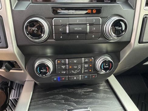 Used 2019 Ford F450 Platinum w/ Platinum Ultimate Package AWD/4WD image 29