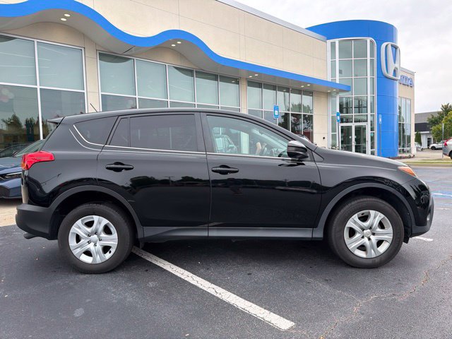 Used 2015 Toyota RAV4 LE AWD/4WD image 5
