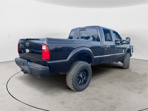 Used 2014 Ford F350 Lariat w/ Chrome Package image 3