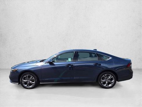 Used 2023 Honda Accord EX image 9