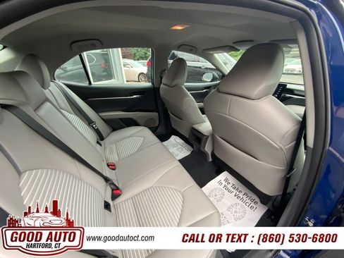 Used 2024 Toyota Camry SE FWD image 14