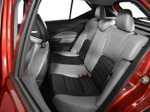 Used 2024 Nissan Kicks SR w/ SR Premium Package FWD image 28