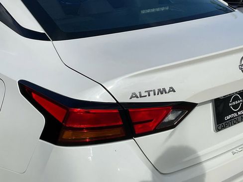 New 2025 Nissan Altima 2.5 SR w/ SR Premium Package image 37