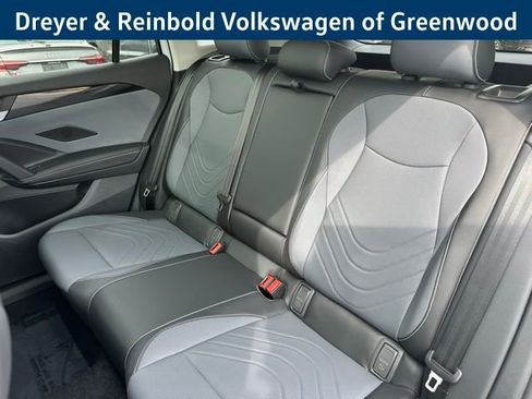 New 2026 Volkswagen Tiguan SE AWD/4WD image 28