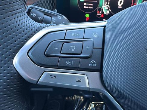 New 2026 Volkswagen Tiguan SE R-Line image 19