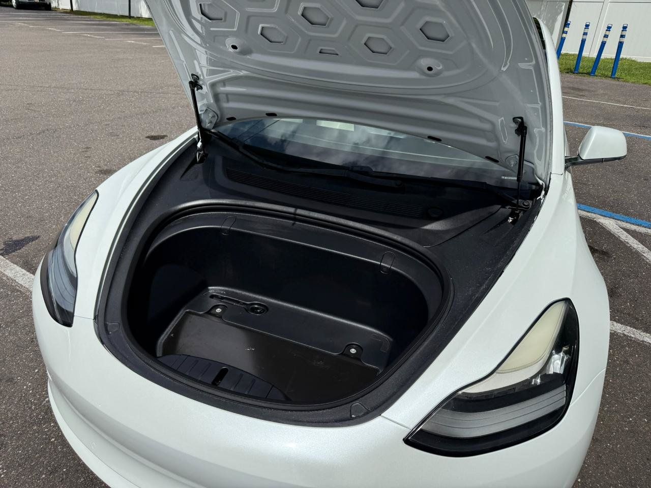 Used 2018 Tesla Model 3 Long Range AWD/4WD image 17