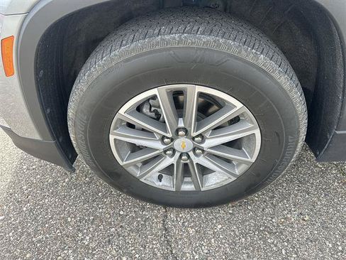 Used 2023 Chevrolet Traverse LT w/ LPO, Floor Liner Package AWD/4WD image 65