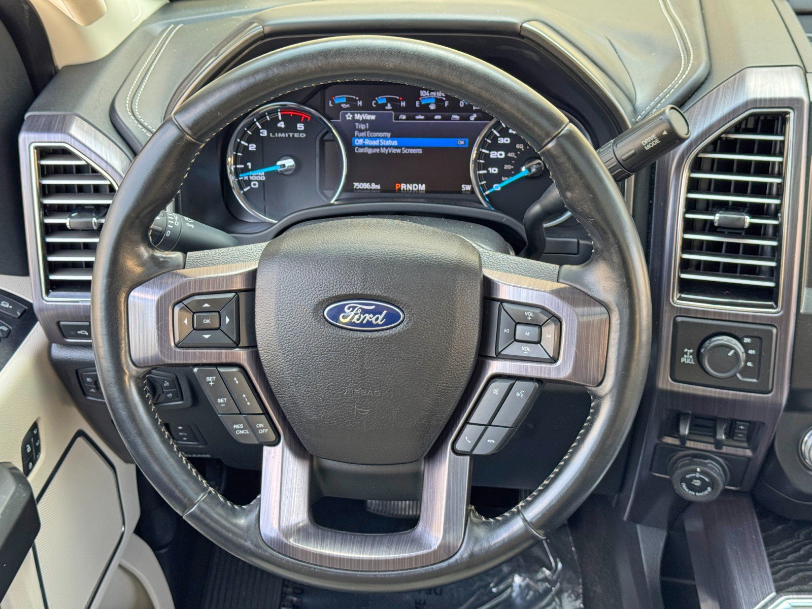 Used 2021 Ford F250 Limited AWD/4WD image 23