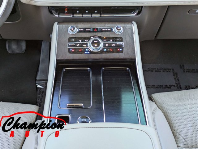 Used 2020 Lincoln Aviator Reserve w/ Equipment Group 202A AWD/4WD image 23